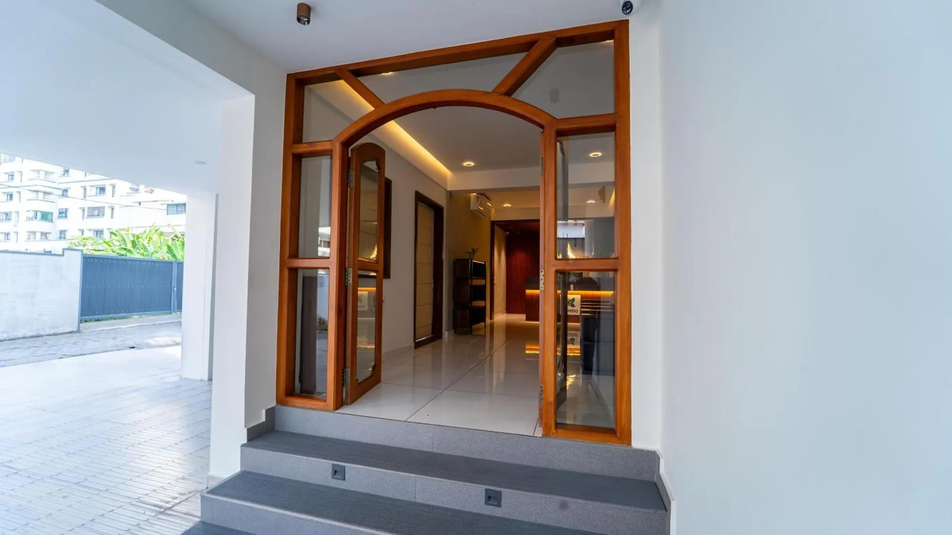 Treebo Petals Suites Kochi