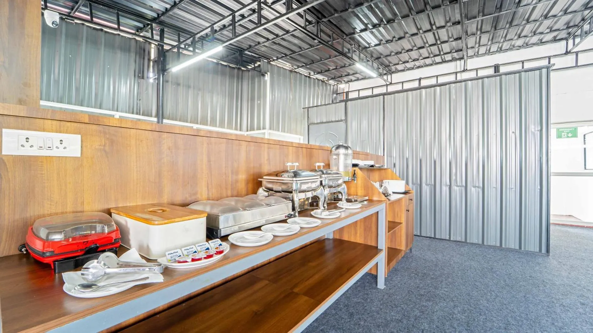 Treebo Petals Suites Kochi