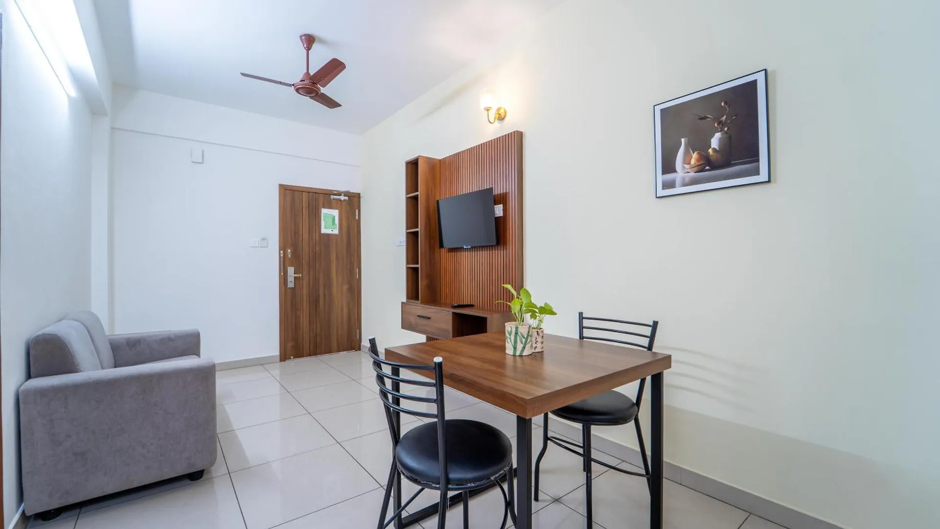 ホテル Treebo Petals Suites Kochi