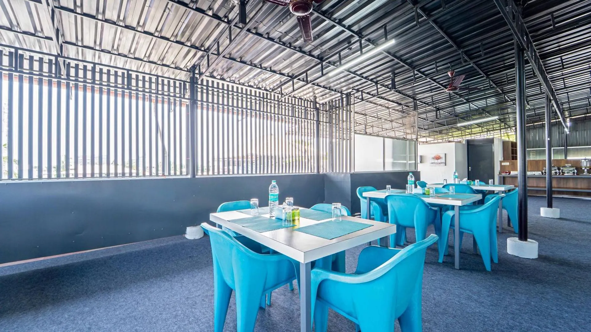 Treebo Petals Suites Kochi 3*,